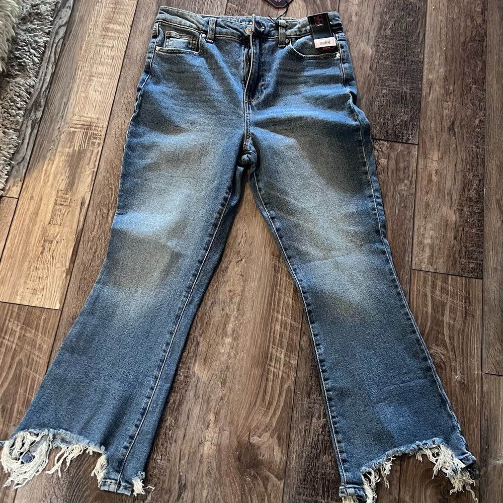 Women's Blue Frayed Hem Jeans by No Boundaries Size 9